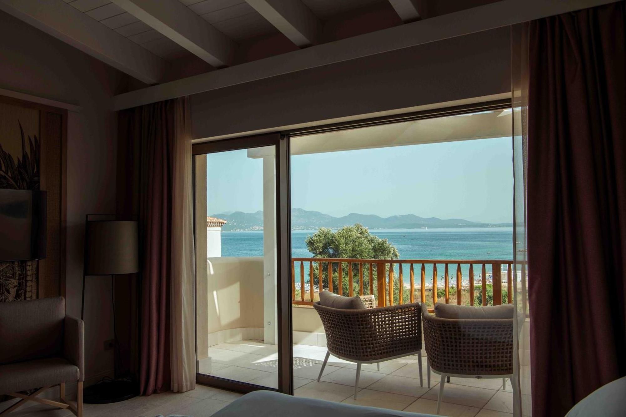 Hotel CalaCuncheddi Olbia Esterno foto
