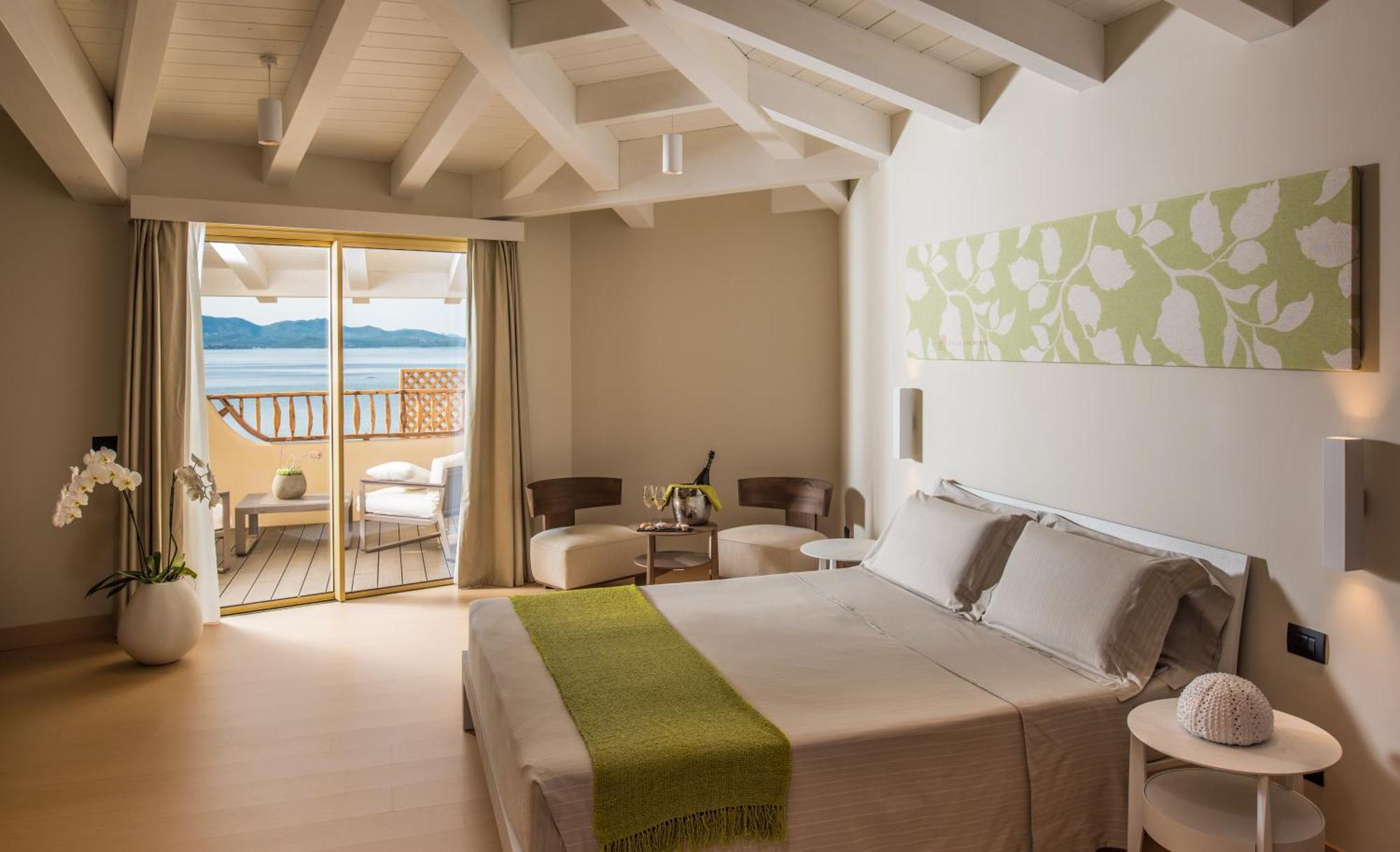 Hotel CalaCuncheddi Olbia Esterno foto