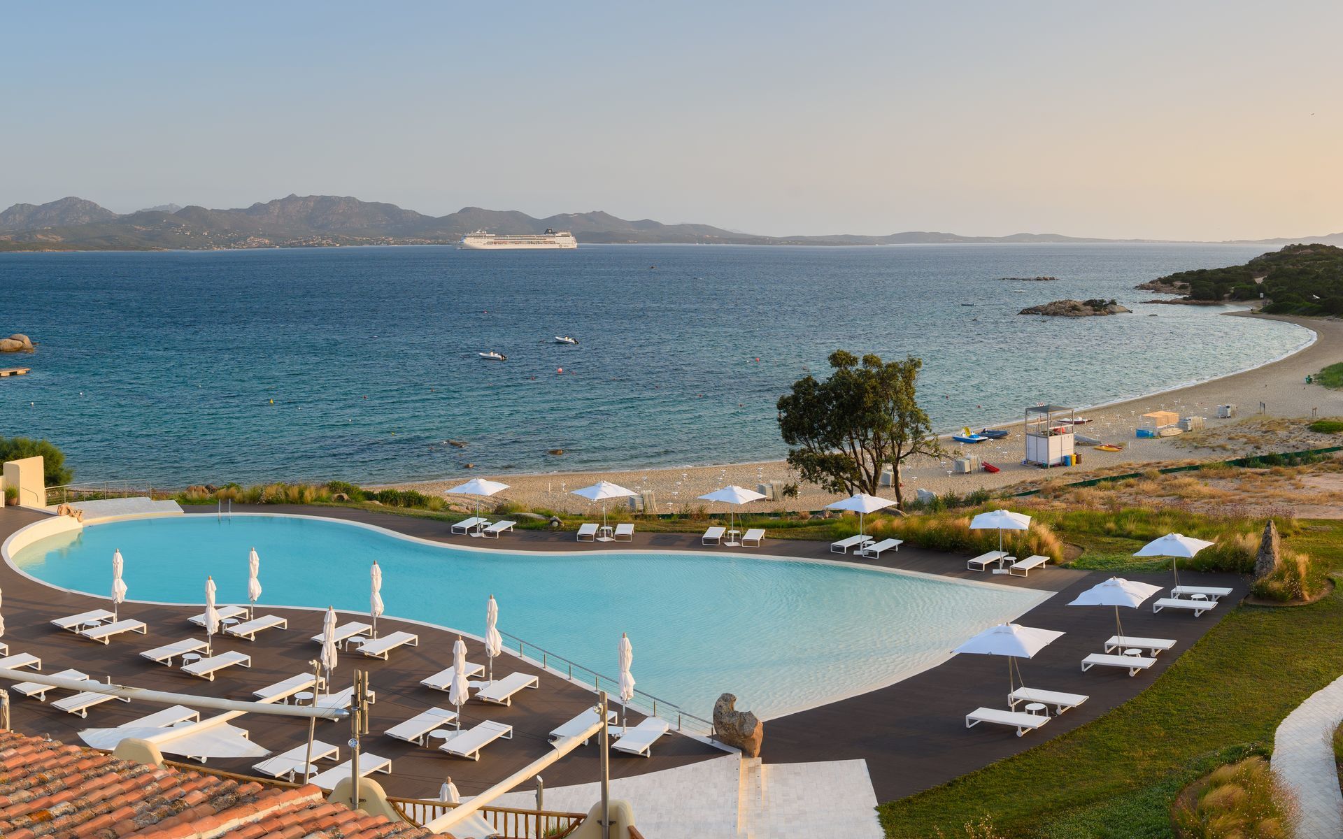 Hotel CalaCuncheddi Olbia Esterno foto